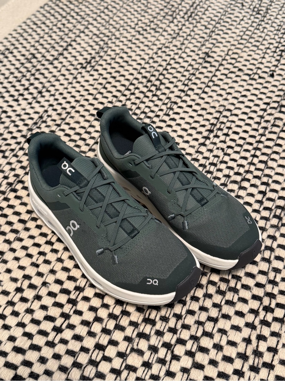 NEW! On Kid's Cloudleap Sneakers - green - Big Kid 6